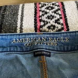I’ve never worn these American Eagle jeans, they are in great condition!